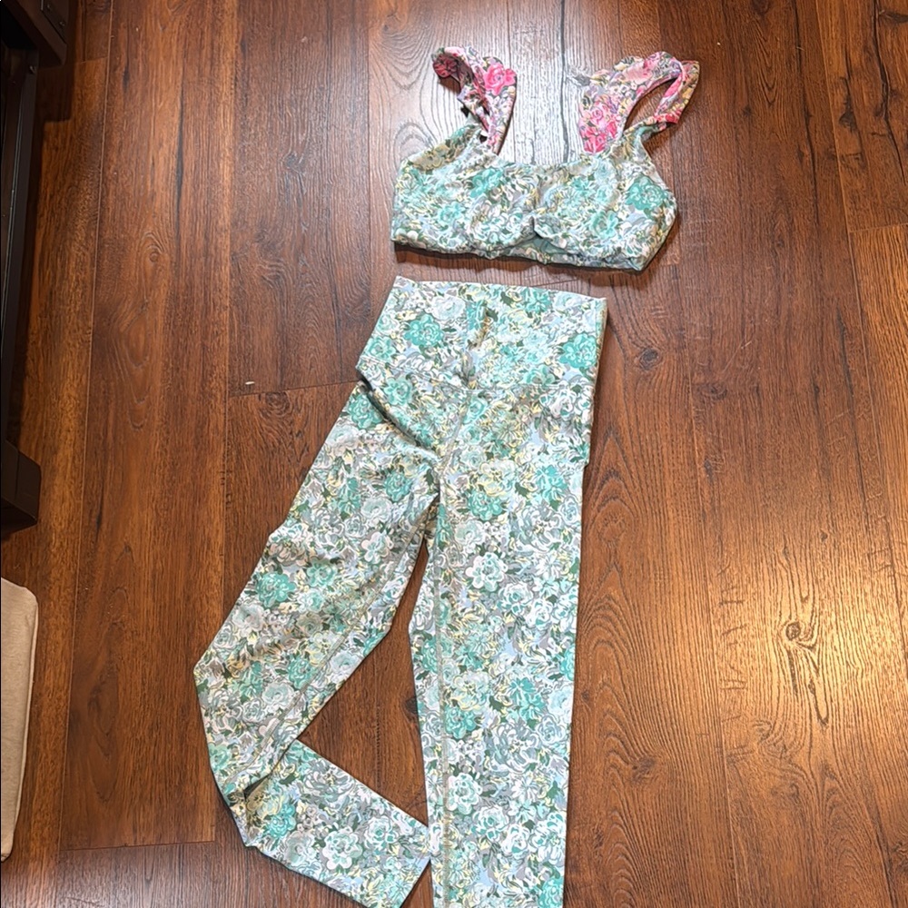 Beach Riot Floral Leggings with matching top Green with pink ruffle sleeves